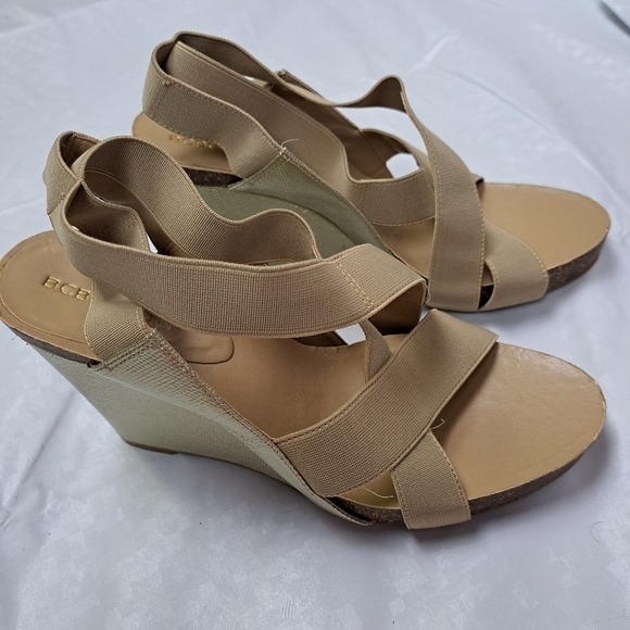 đť…şBCBGGENERATION Strapy wedges sandals - Picture 3 of 13